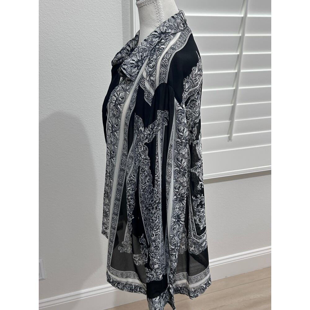 Maggie Barnes paisley black and white print button-up shirt, size 2X - Picture 2 of 8